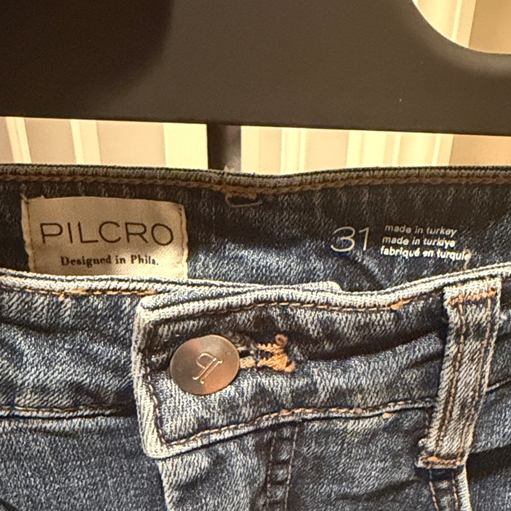 NWT Anthropologie Pilcro Kenna Mid Rise Heritage  Blue Camo Patch Barrel Jeans - Picture 12 of 13